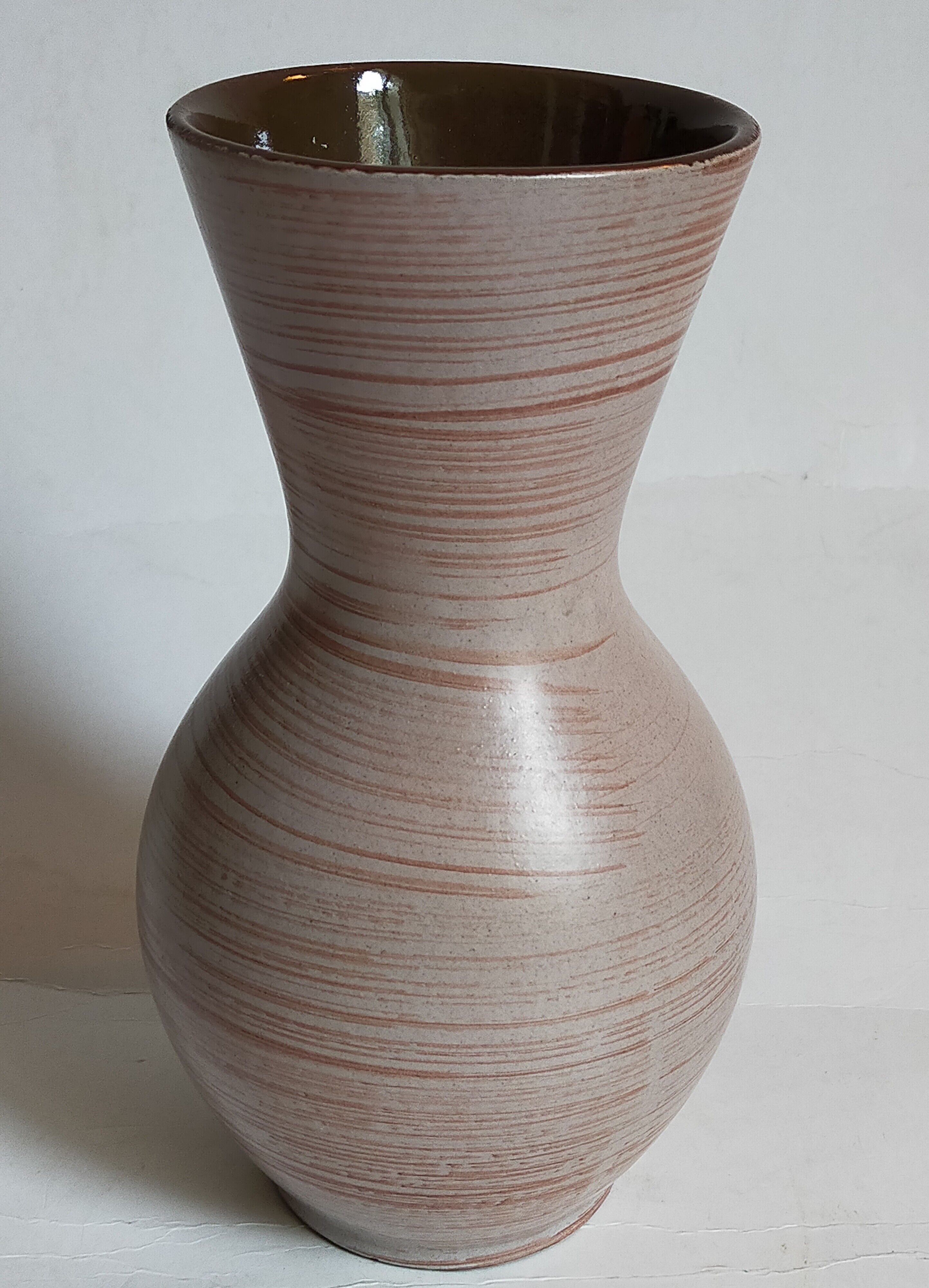 German ceramic vase west-germany with two flowers model n°1256