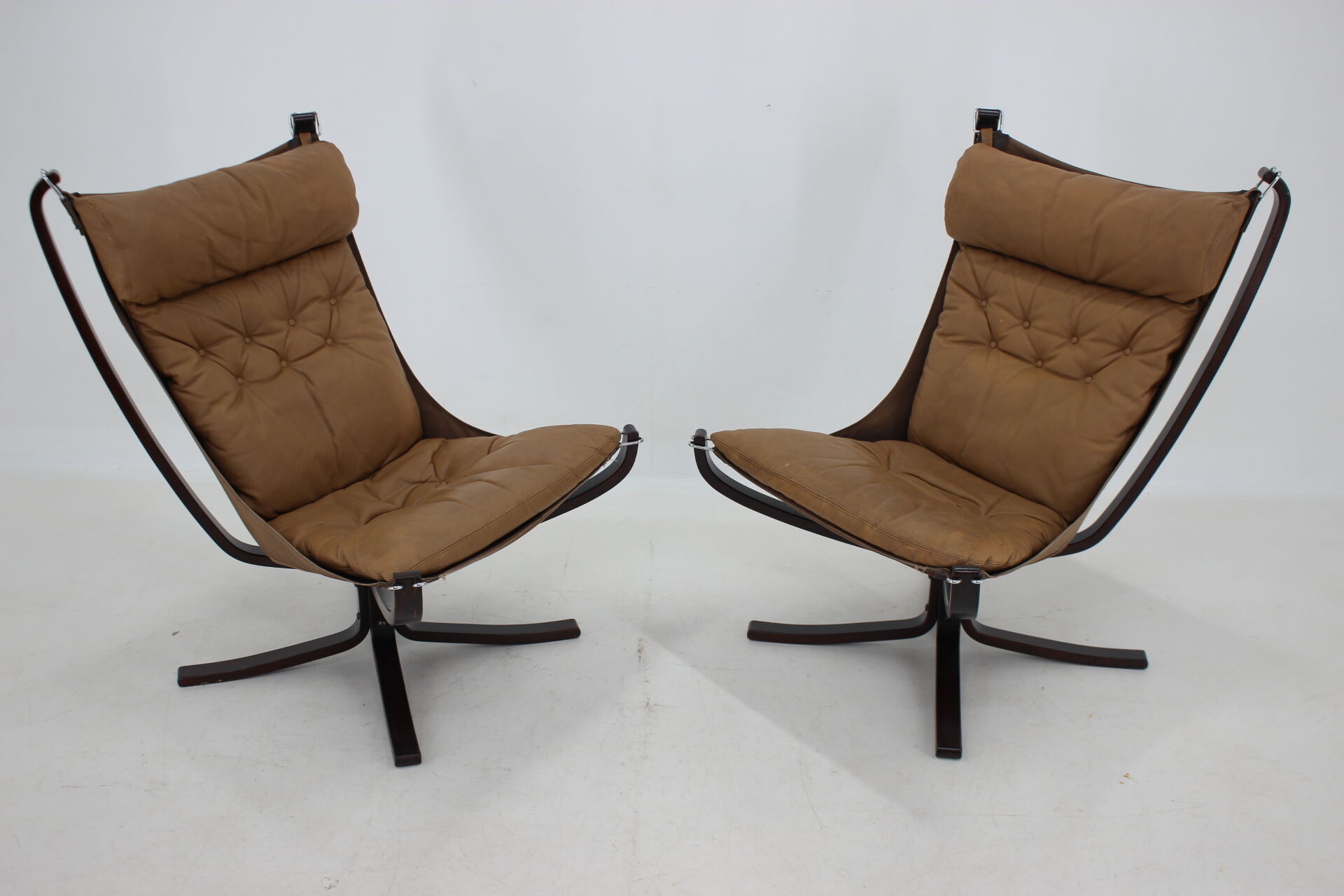 Sigurd Ressell Pair of Falcon Chairs Leather by Vatne Møbler Norway