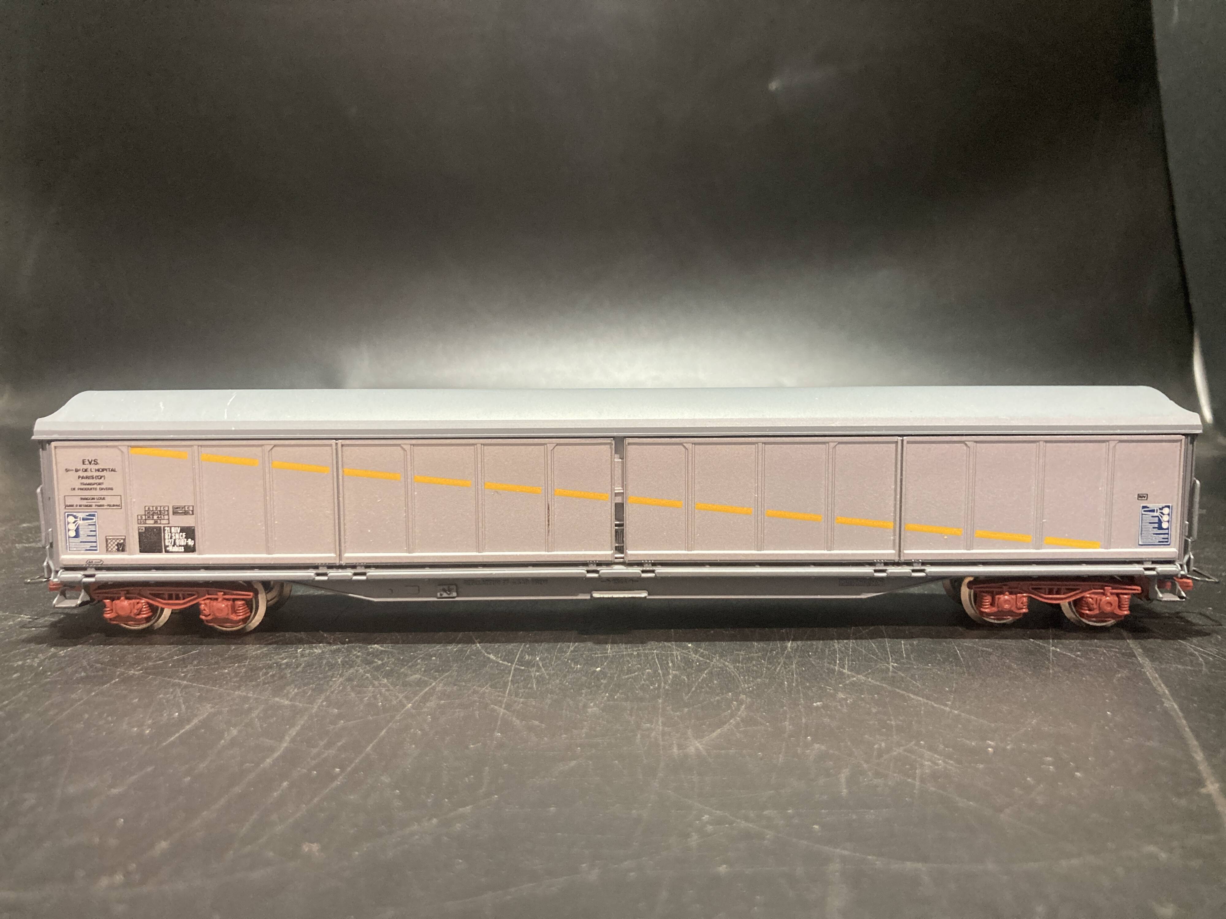 Jouef passenger wagon