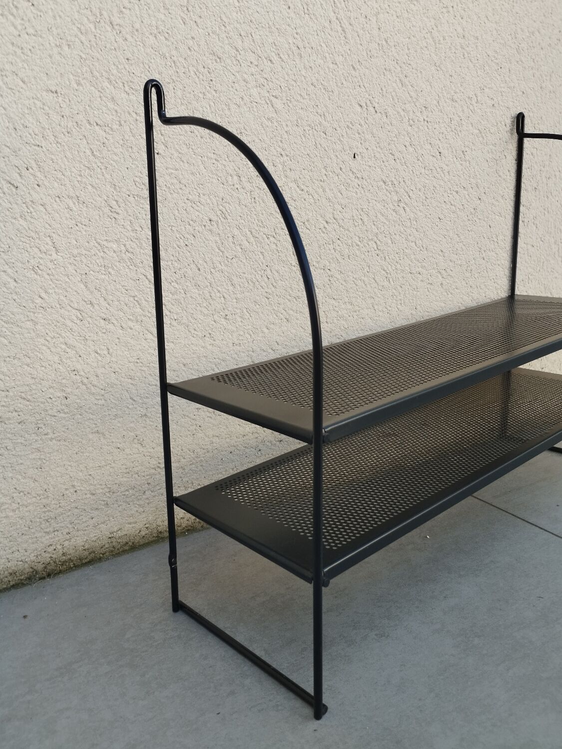 Old vintage string shelf