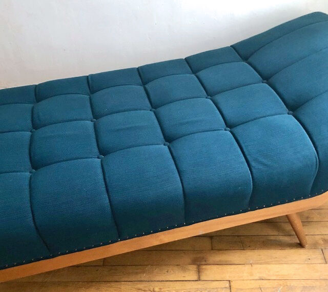 Seat style day bed years 50 feet compass