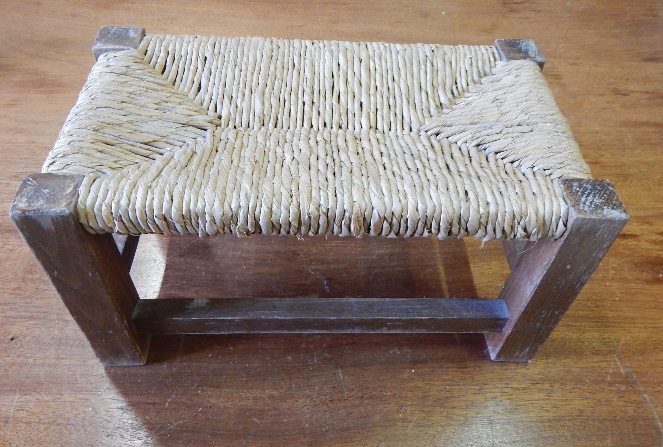 Former bench off-white