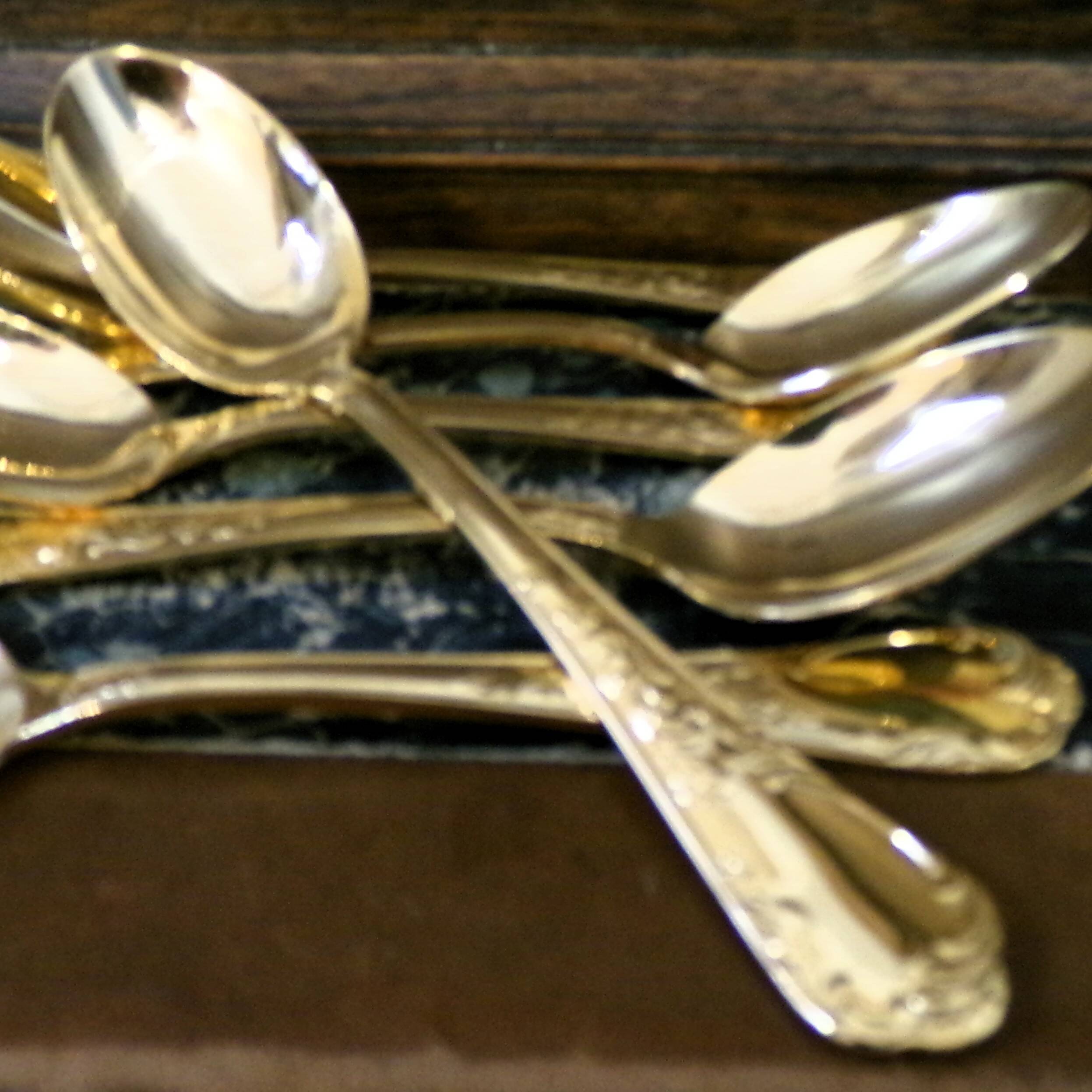 Set of 6 vintage gold-plated tea spoons in the French Louis style