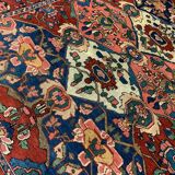 Antique Bakhtiari rug 192x151 cm