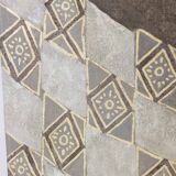 Painted canvas depicting an elegant, contemporary work