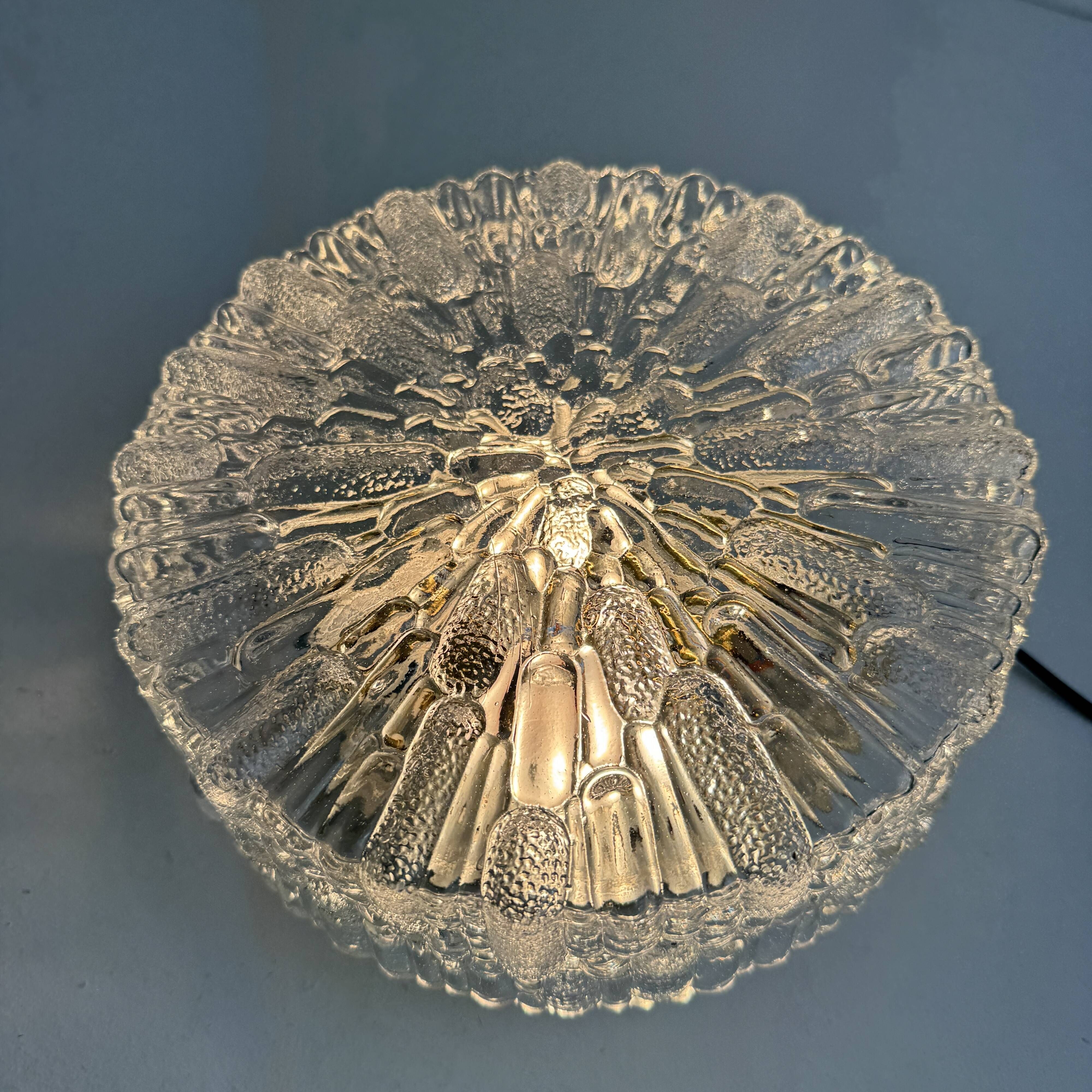 Ancienne applique ou plafonnier en verre texturé vintage