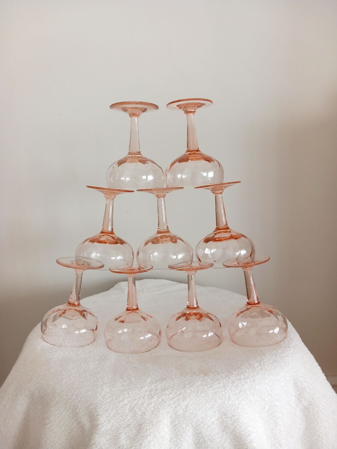 Champagne glasses x9