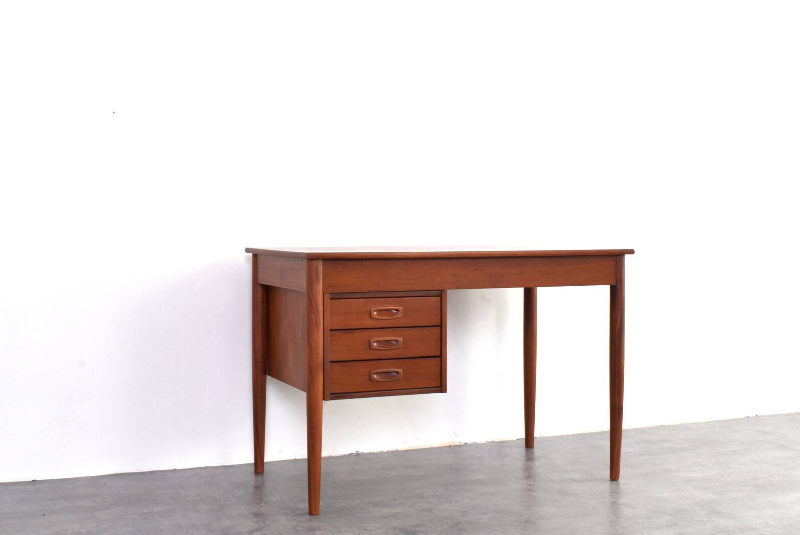 Mid-Century Modern Danish Teak Desk, 1960s