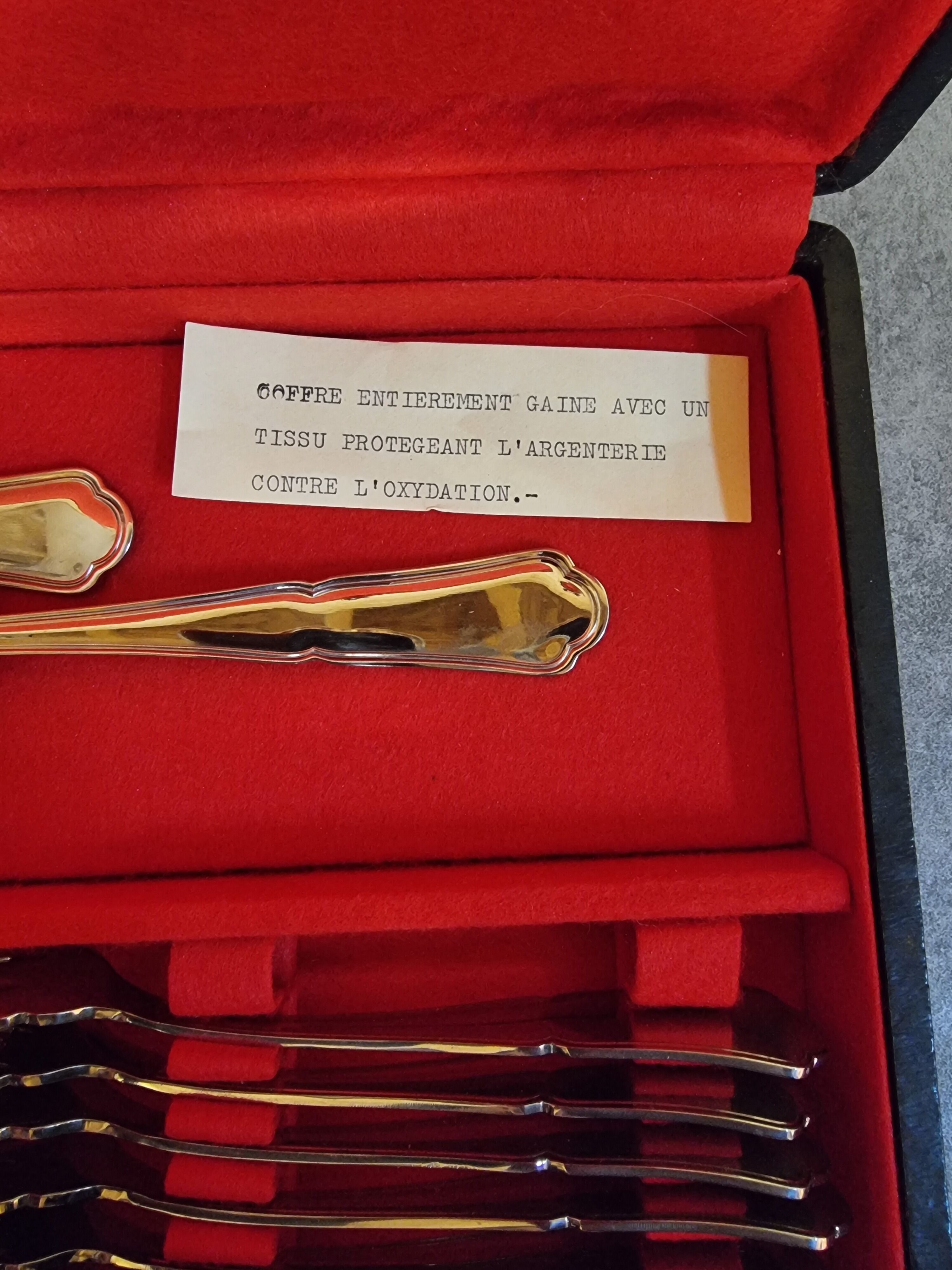 Fish cutlery service
