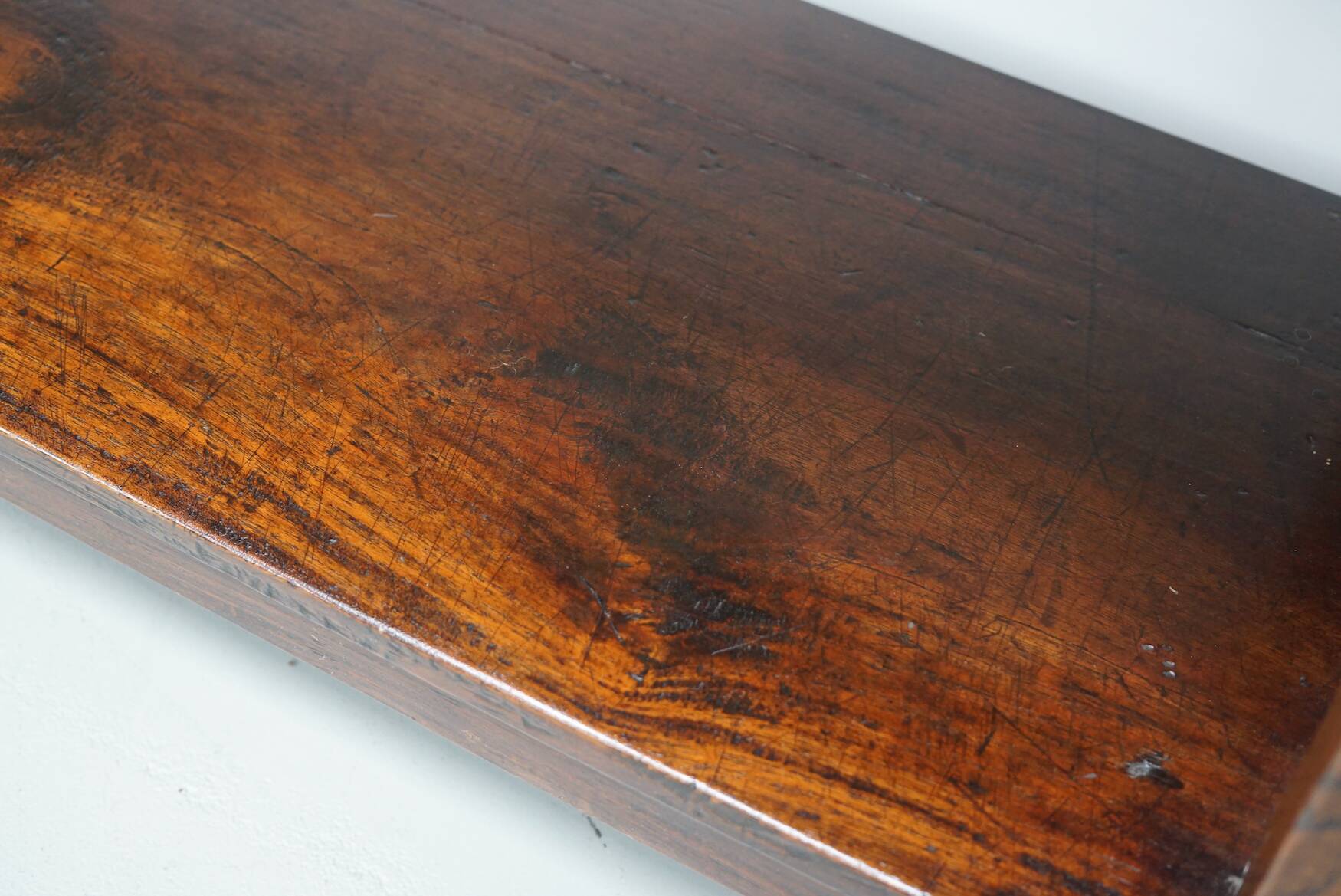 Table d'appoint rustique de style colonial néerlandais antique en teck/chêne