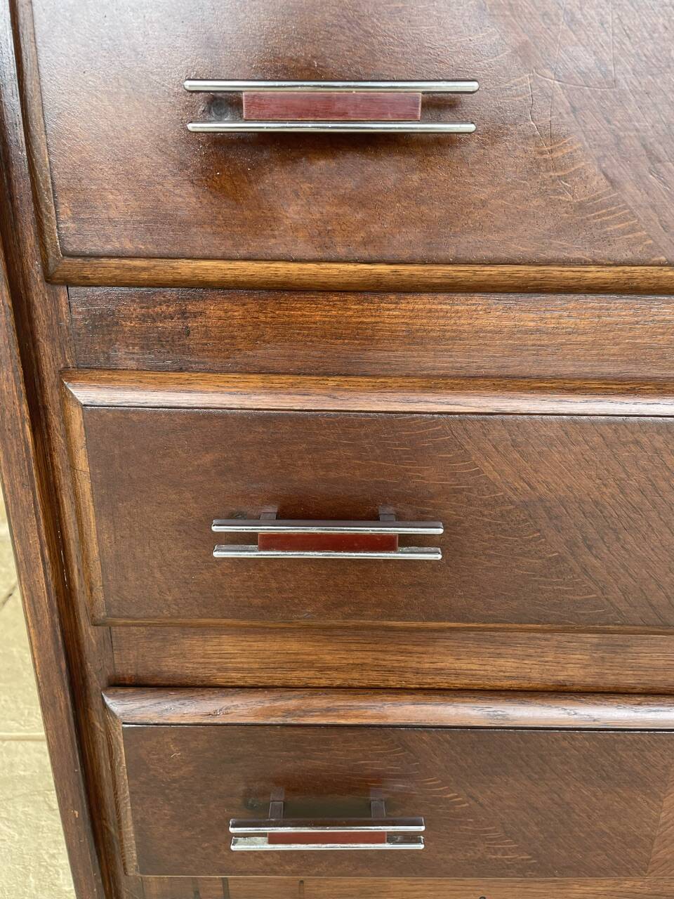 Commode de style Art Deco en noyer, circa 1950
