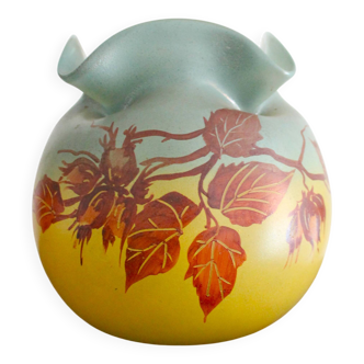 Legras (XXe siècle) vase sphérique à décor de branches feuillagées