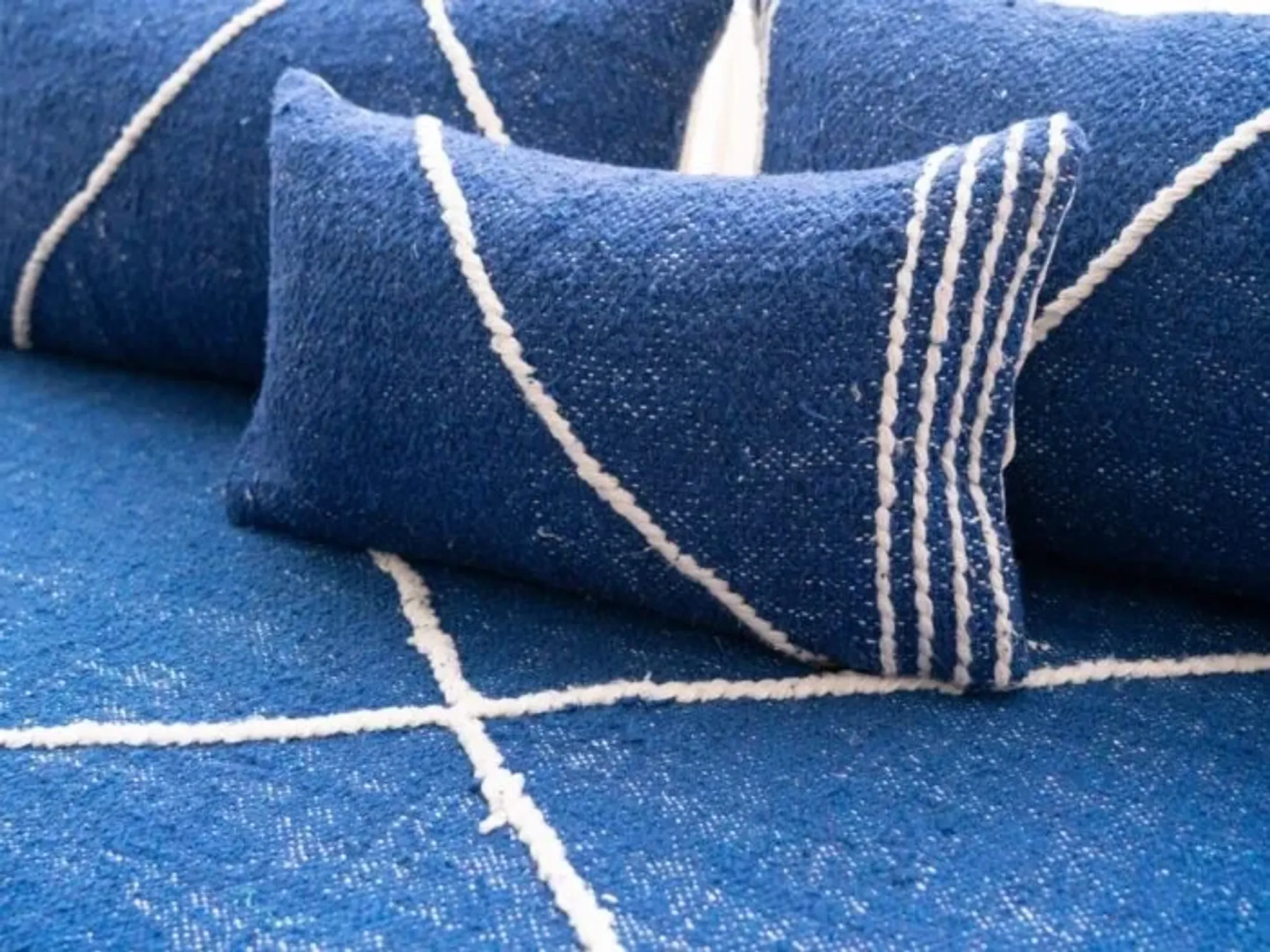 Tapis kilim marocain bleu