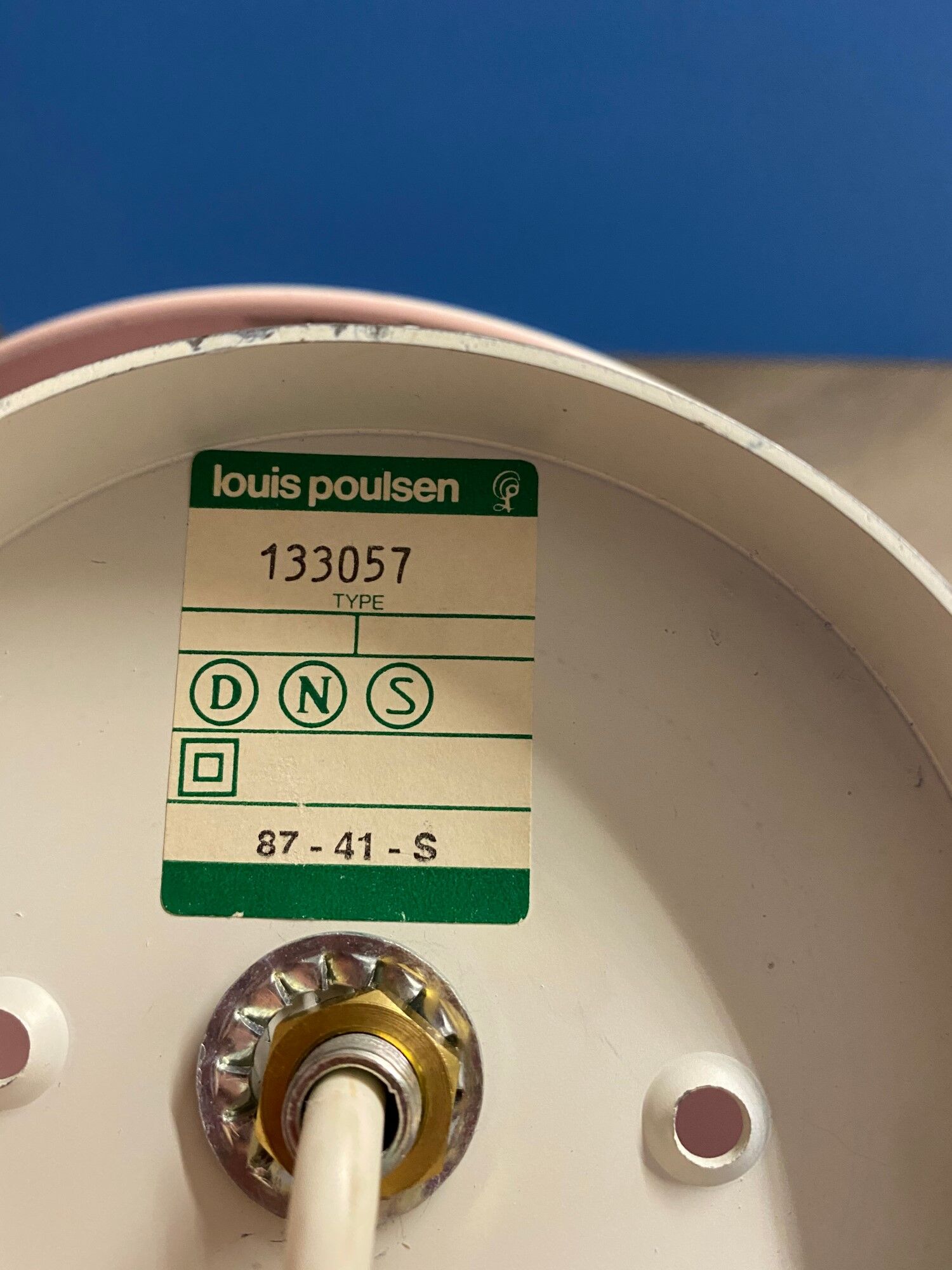 Poul Henningsen hat wall lamp