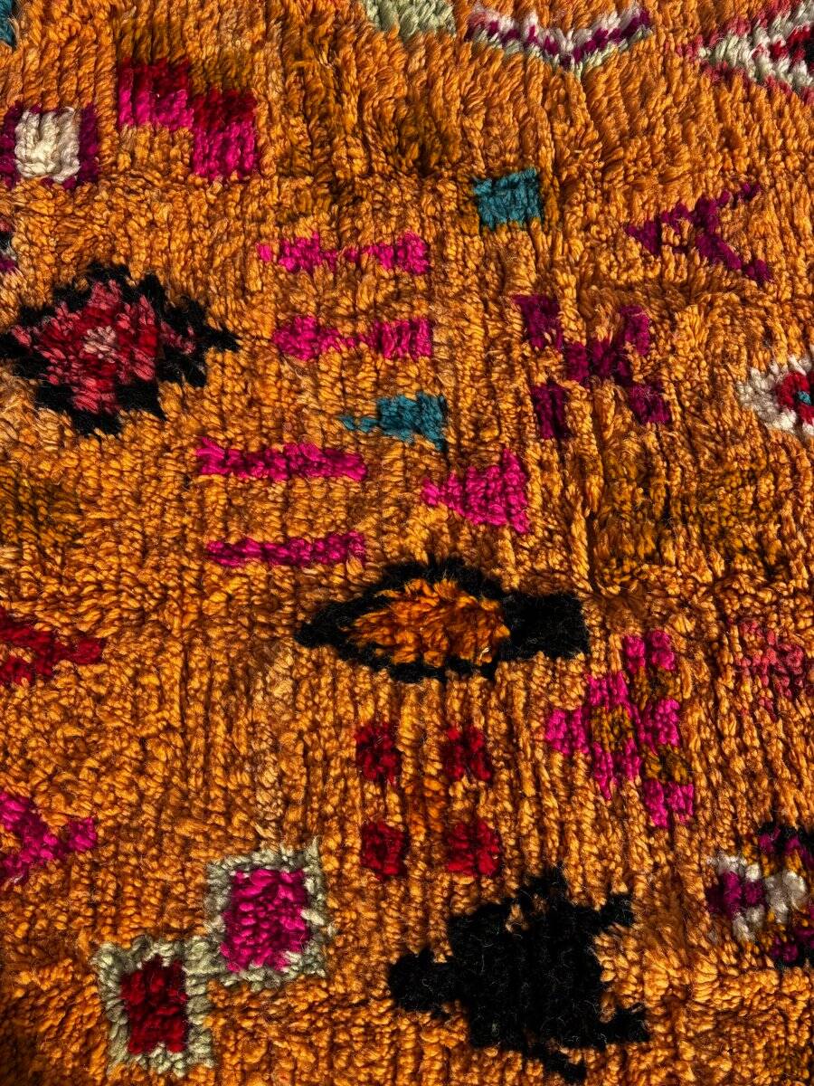 Moroccan Berber Boujad rug in wool.