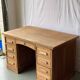 Bureau américain de maître d'école vintage des années 40 rénové