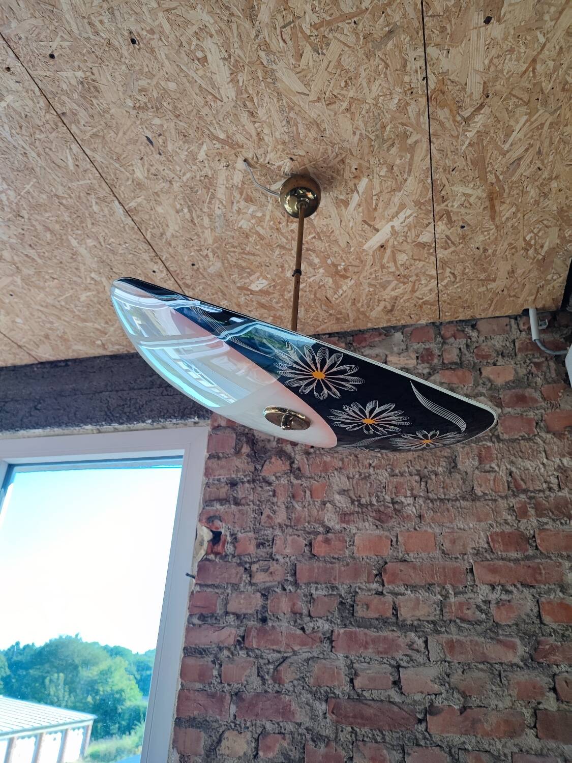 Suspension en verre peint
