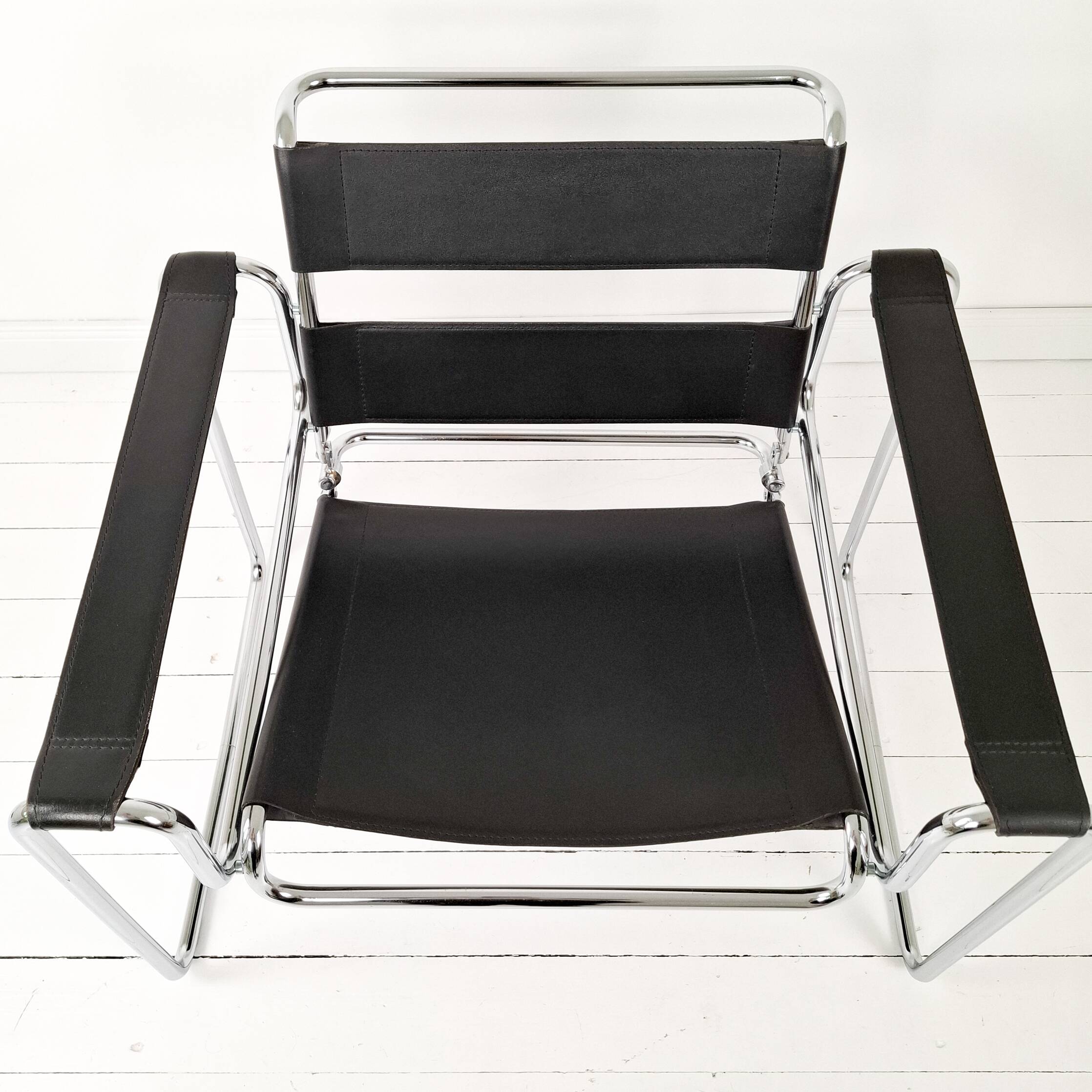 Wassily Style Lounge Chair Chrome Black Faux Leather Breuer Bauhaus Design