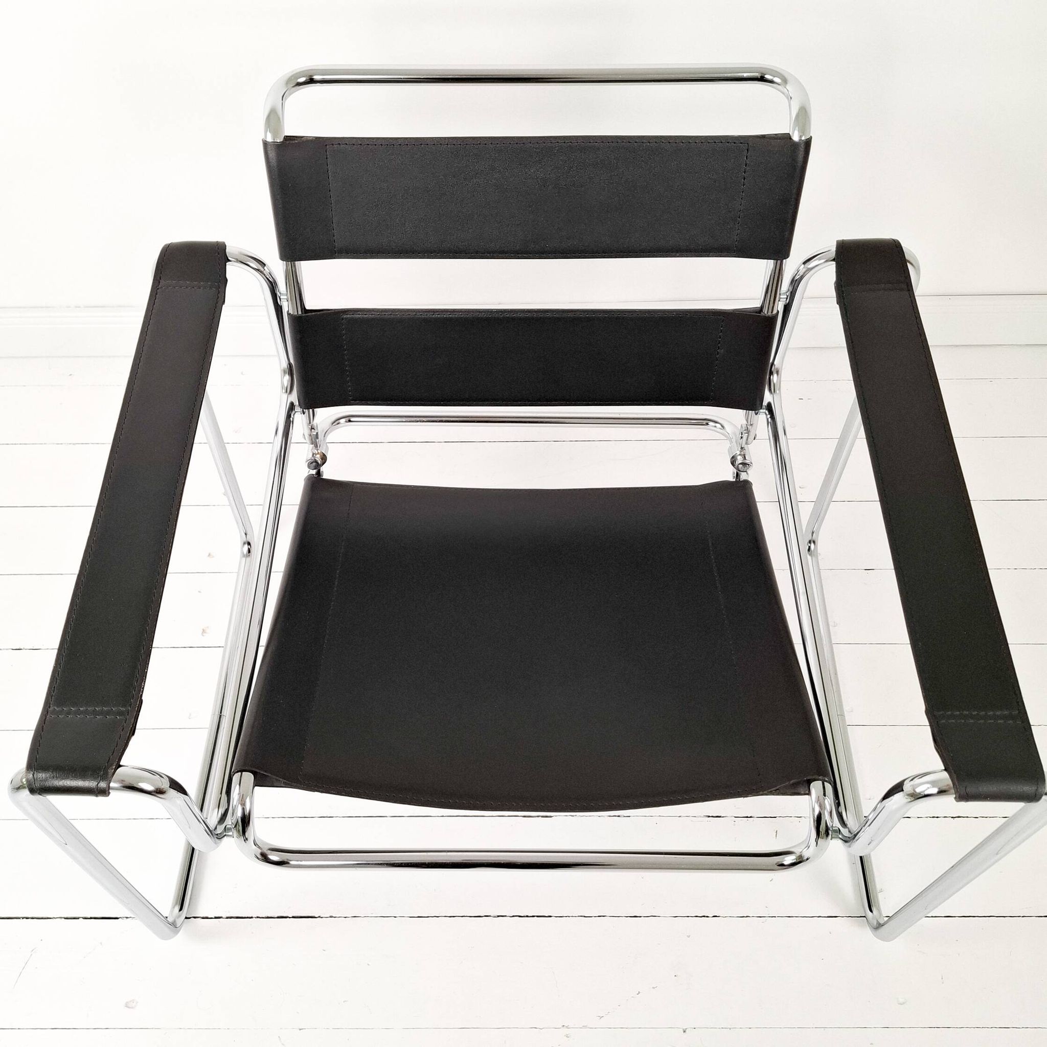 Wassily Style Lounge Chair Chrome Black Faux Leather Breuer Bauhaus Design