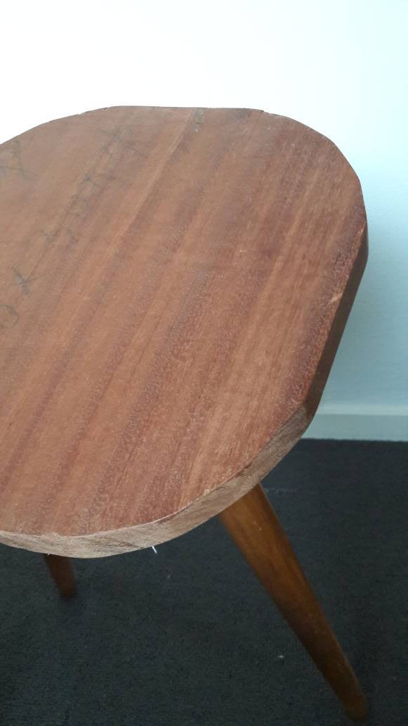Tabouret en bois