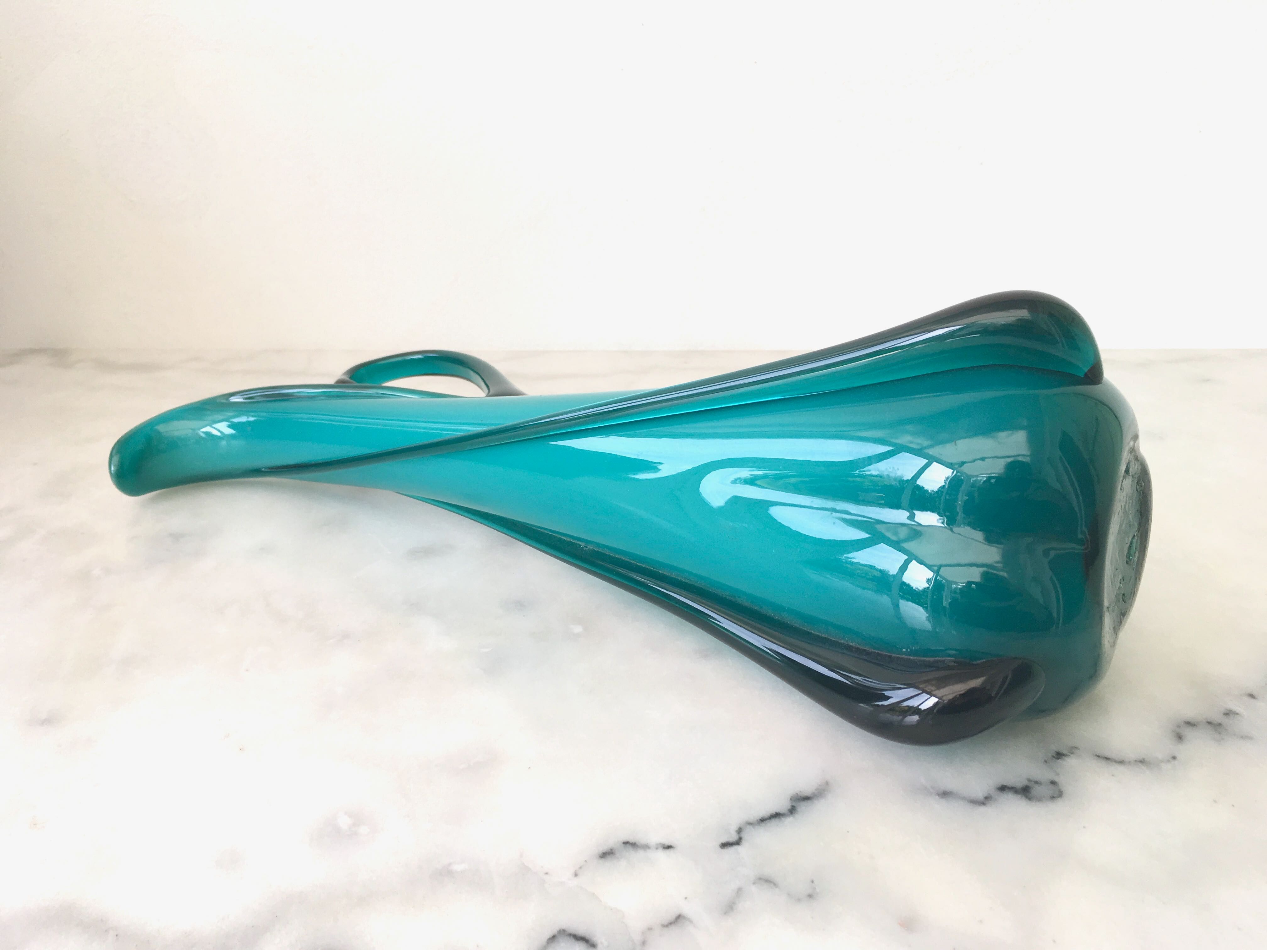 Vase peacock blue peacock blown soufflé