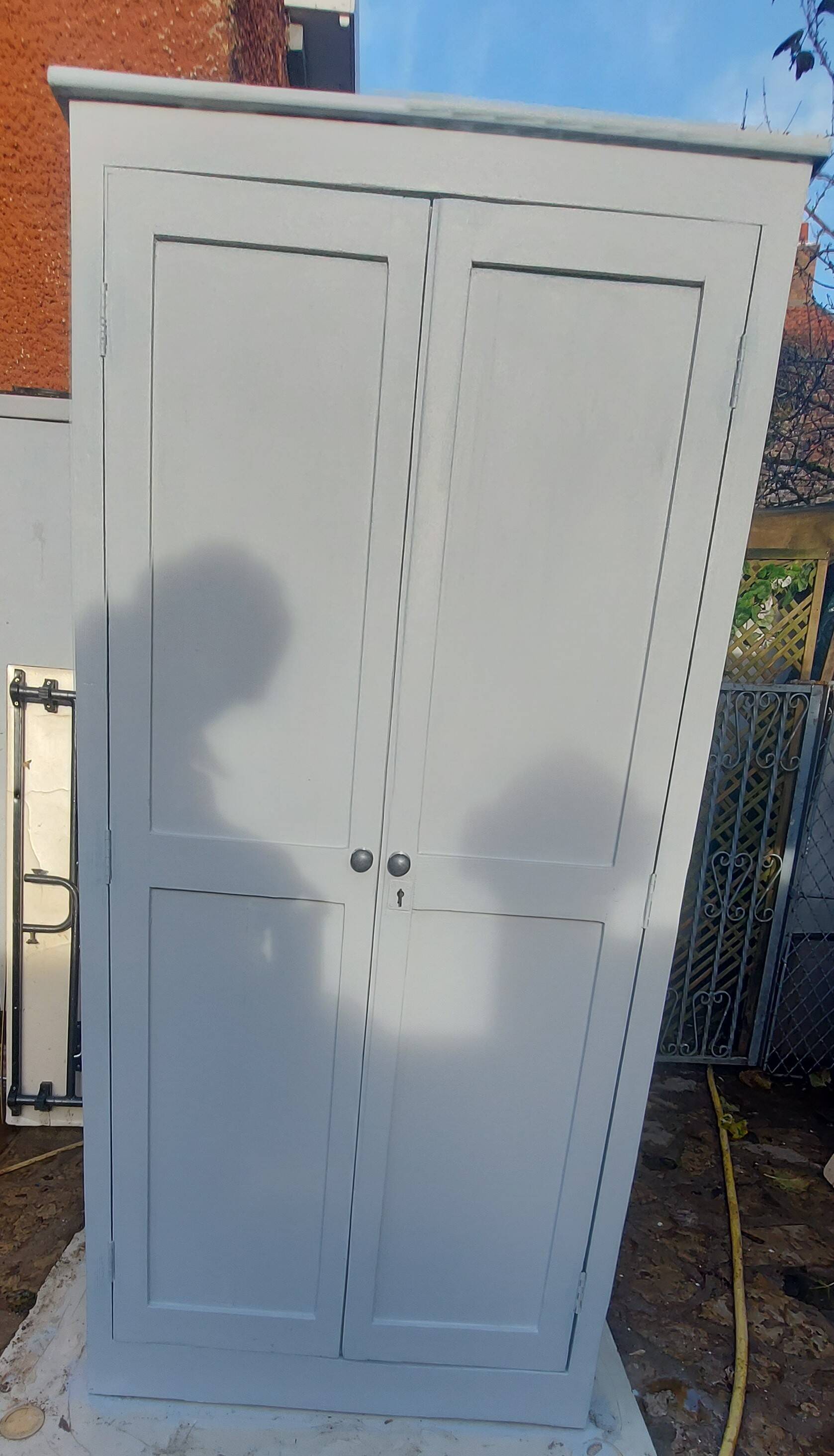 beautiful Parisian wardrobe 2 doors light gray 1920/40 + key