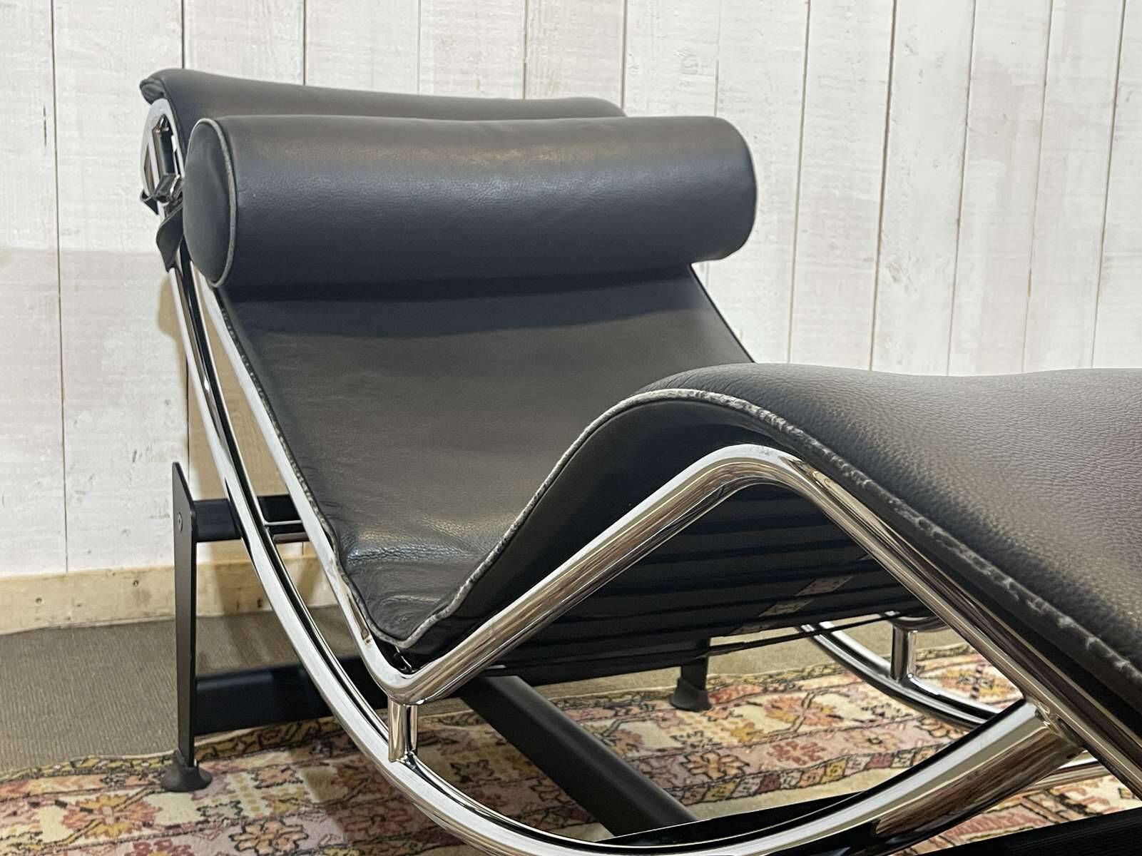 Chaise longue in the style of the LC4 by Le Corbusier - modern work