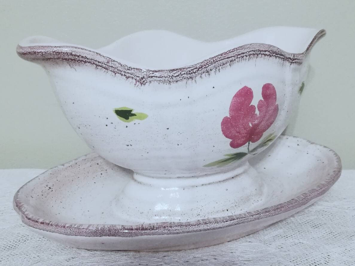 Stoneware sauce boat