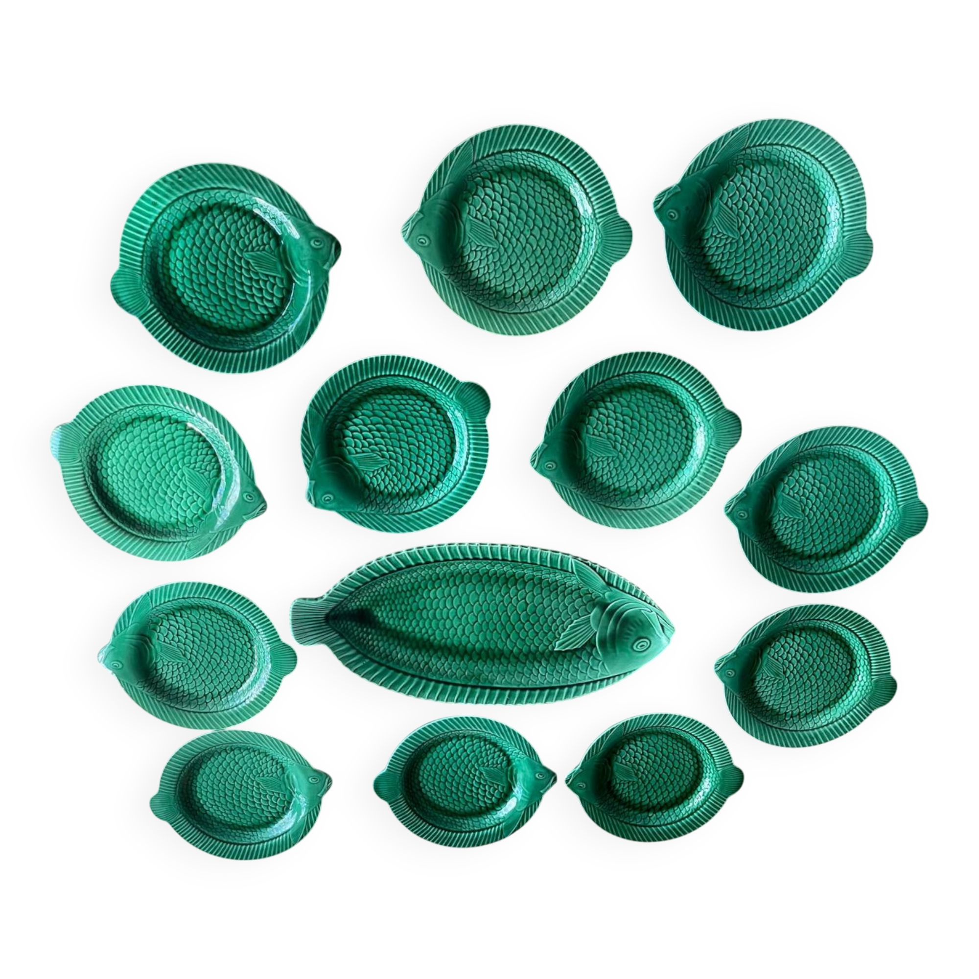 Green fish service Sarreguemines 1950s in new condition.