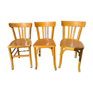 3 chaises bistrot dépareillées