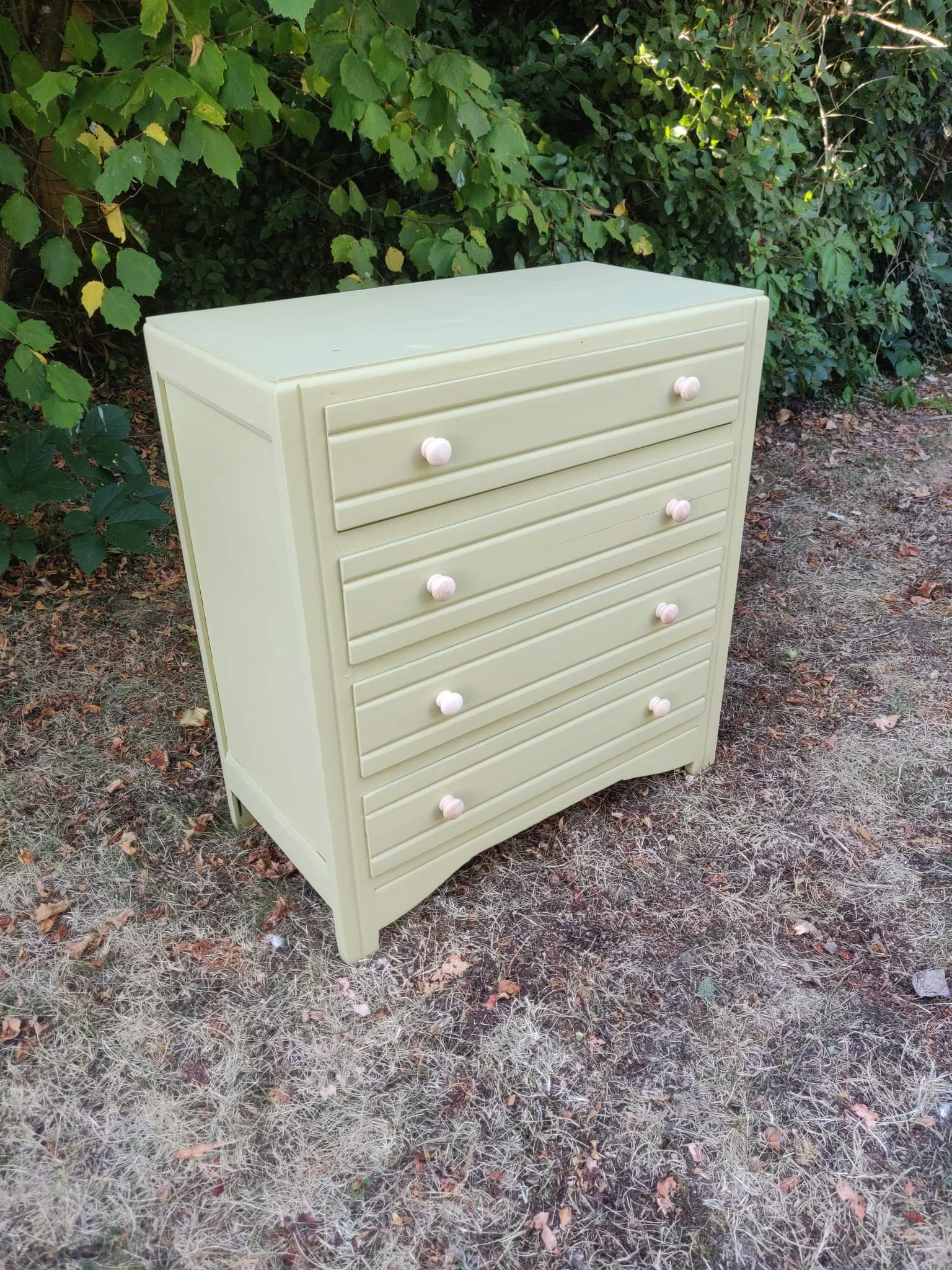 Antique chest of drawers