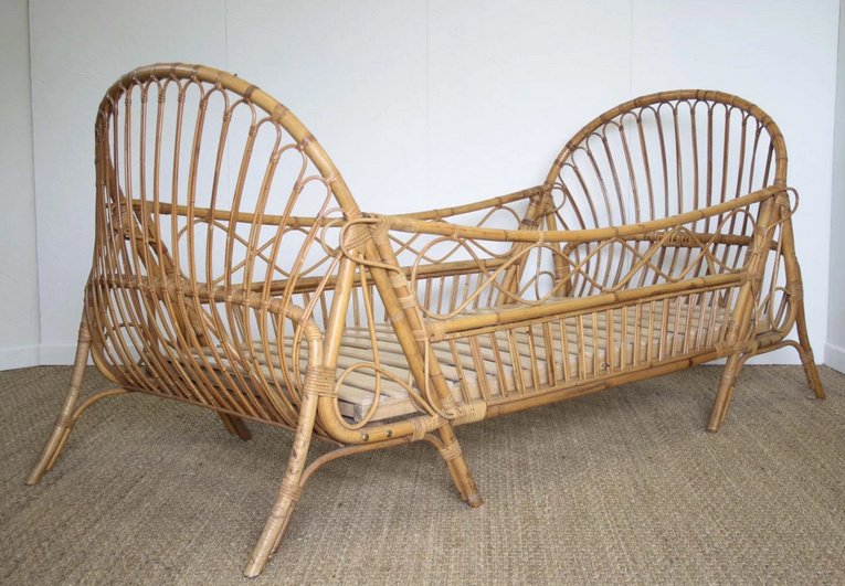 Vintage rattan evolutive bed