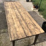Farm table