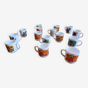 15 Vintage Mugs from the 70s Arcopal