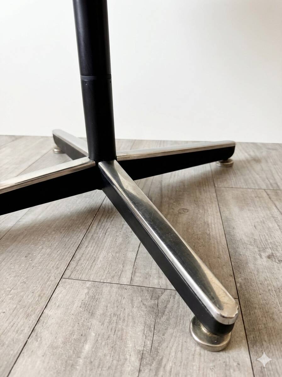 Charles Pollock Executive Armchair for Knoll Vintage Bordeaux Leather 1970