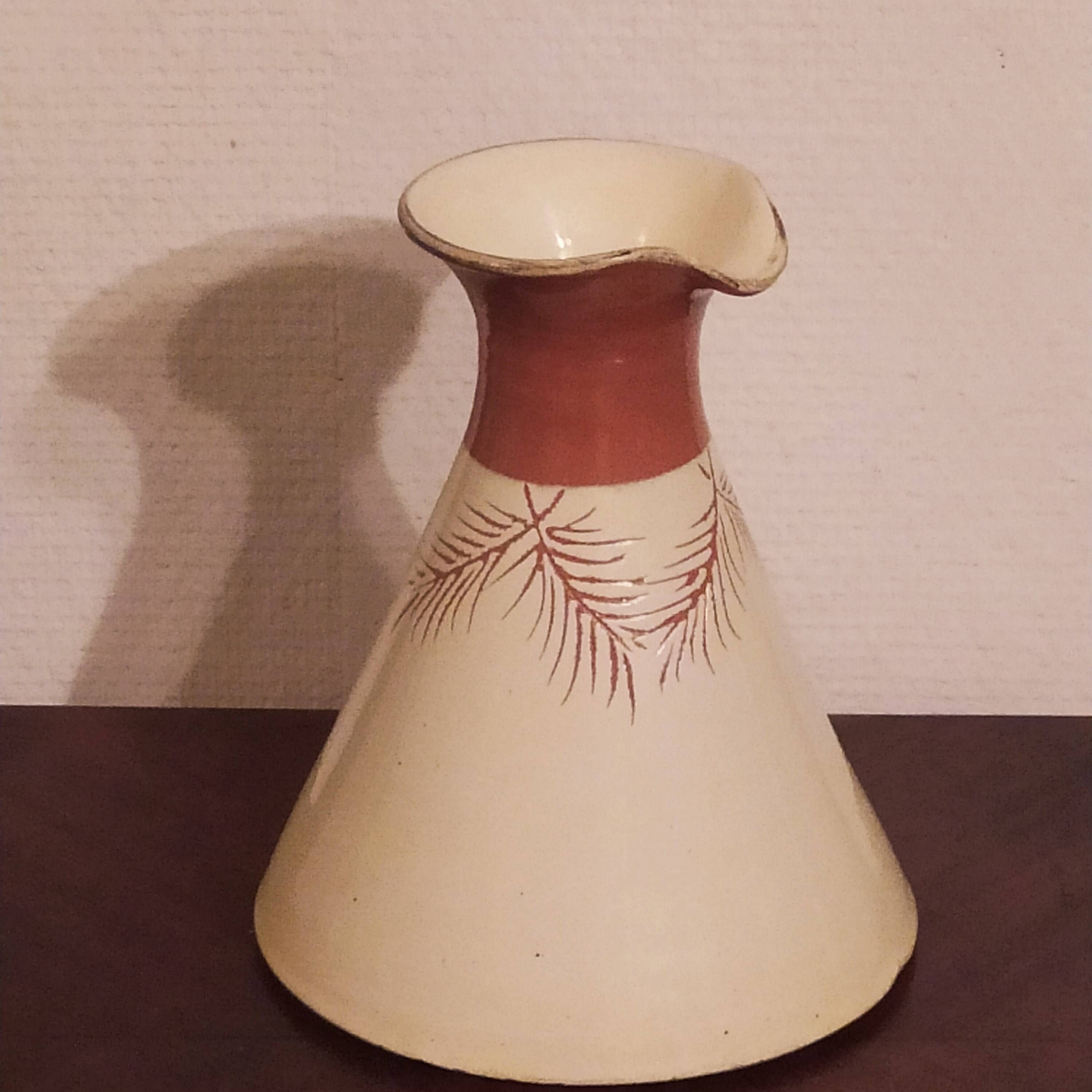 vasr pitcher Terre à Terre Vallauris