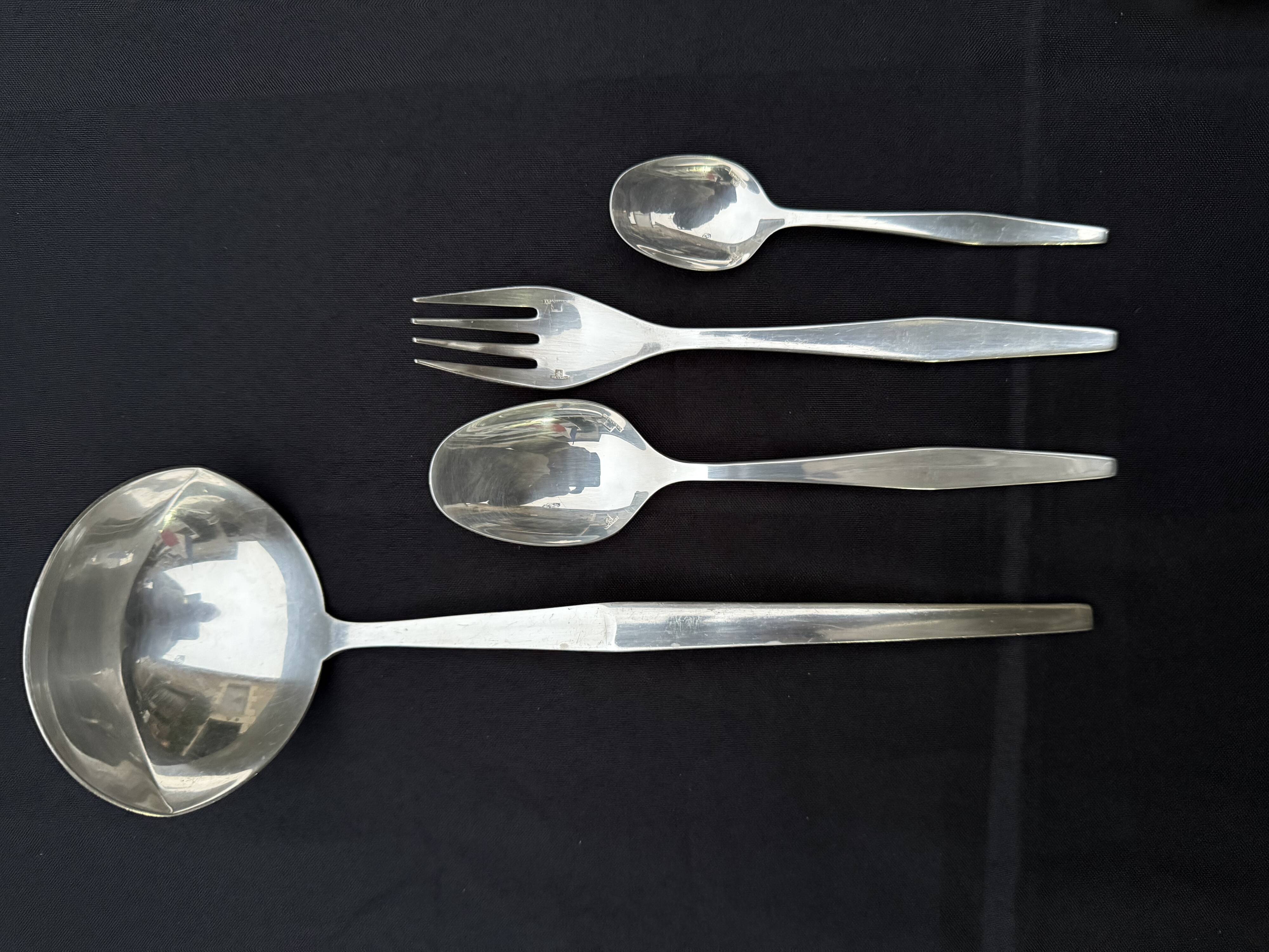 Ménagère 37 pièces Christofle modèle Orly