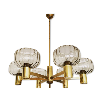 Lustre en laiton moderne du milieu du siècle avec des nuances en verre fumé