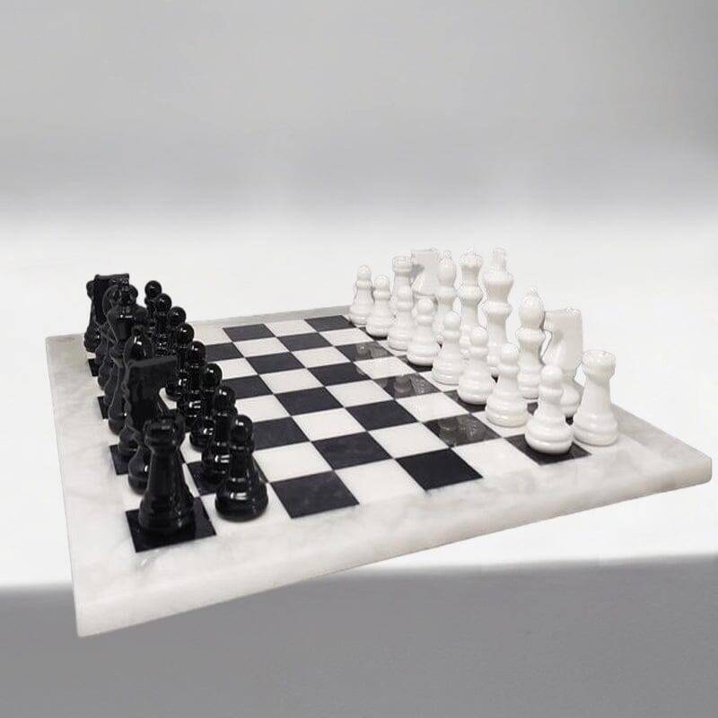 Vintage 1970s Italian Volterra Alabaster Chess Set – Handmade, Excellent Co