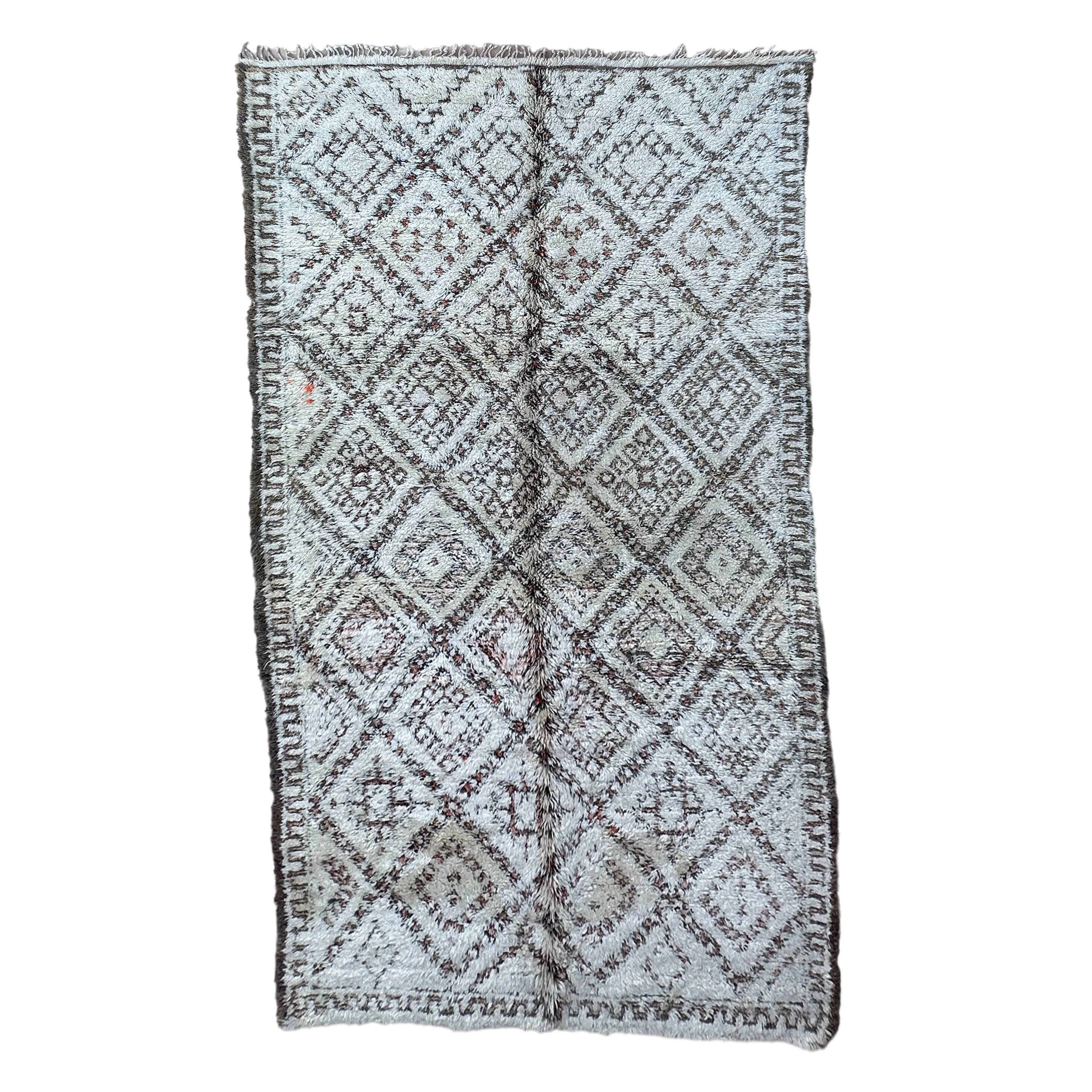 White Marmoucha Moroccan rug - 188 x 336 cm