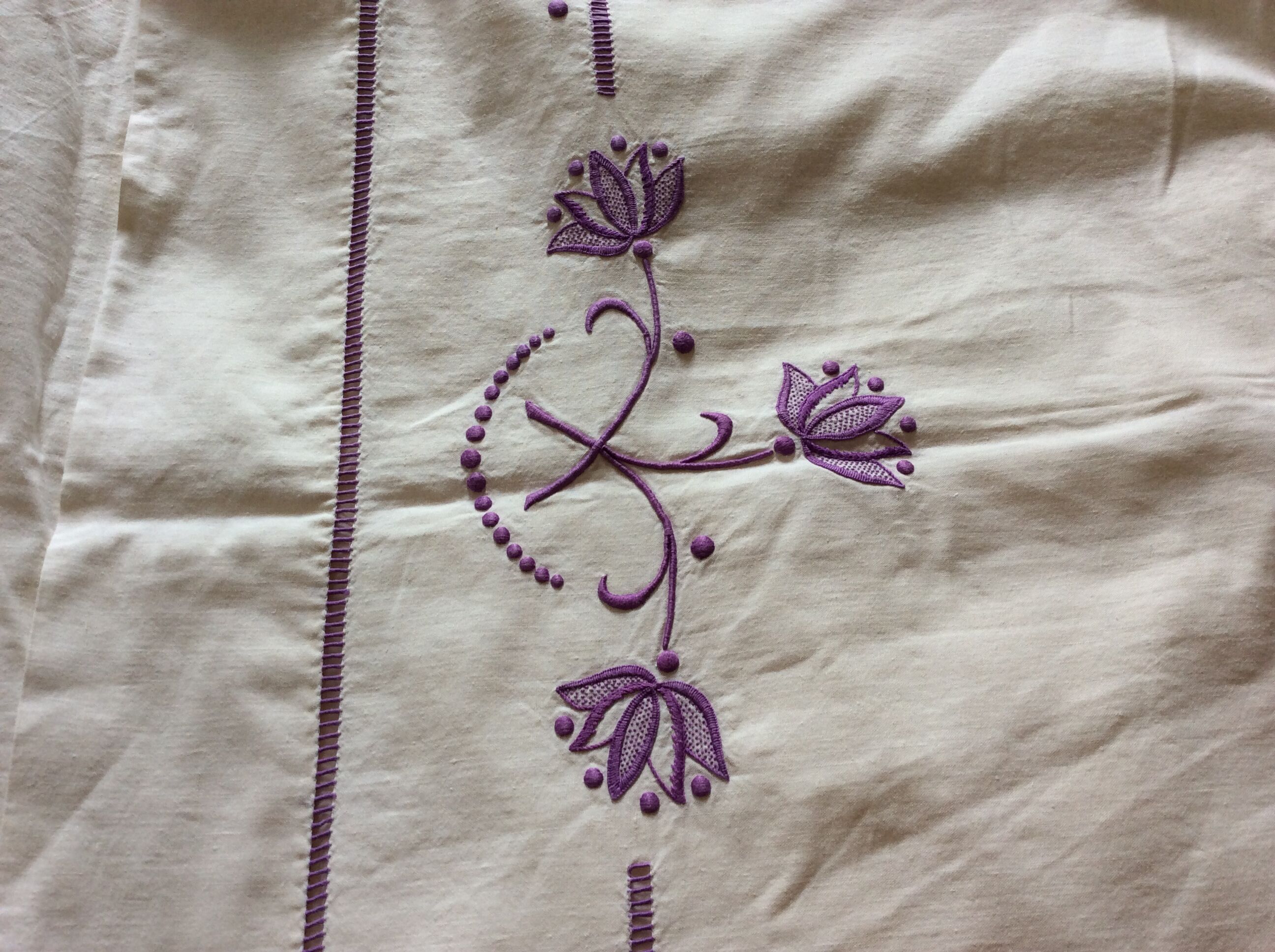 Cotton blend flat sheet "Blue Flower" hand-embroidered