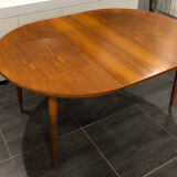 Table extensible scandinave en teck années 1970