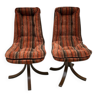 Velvet swivel chairs