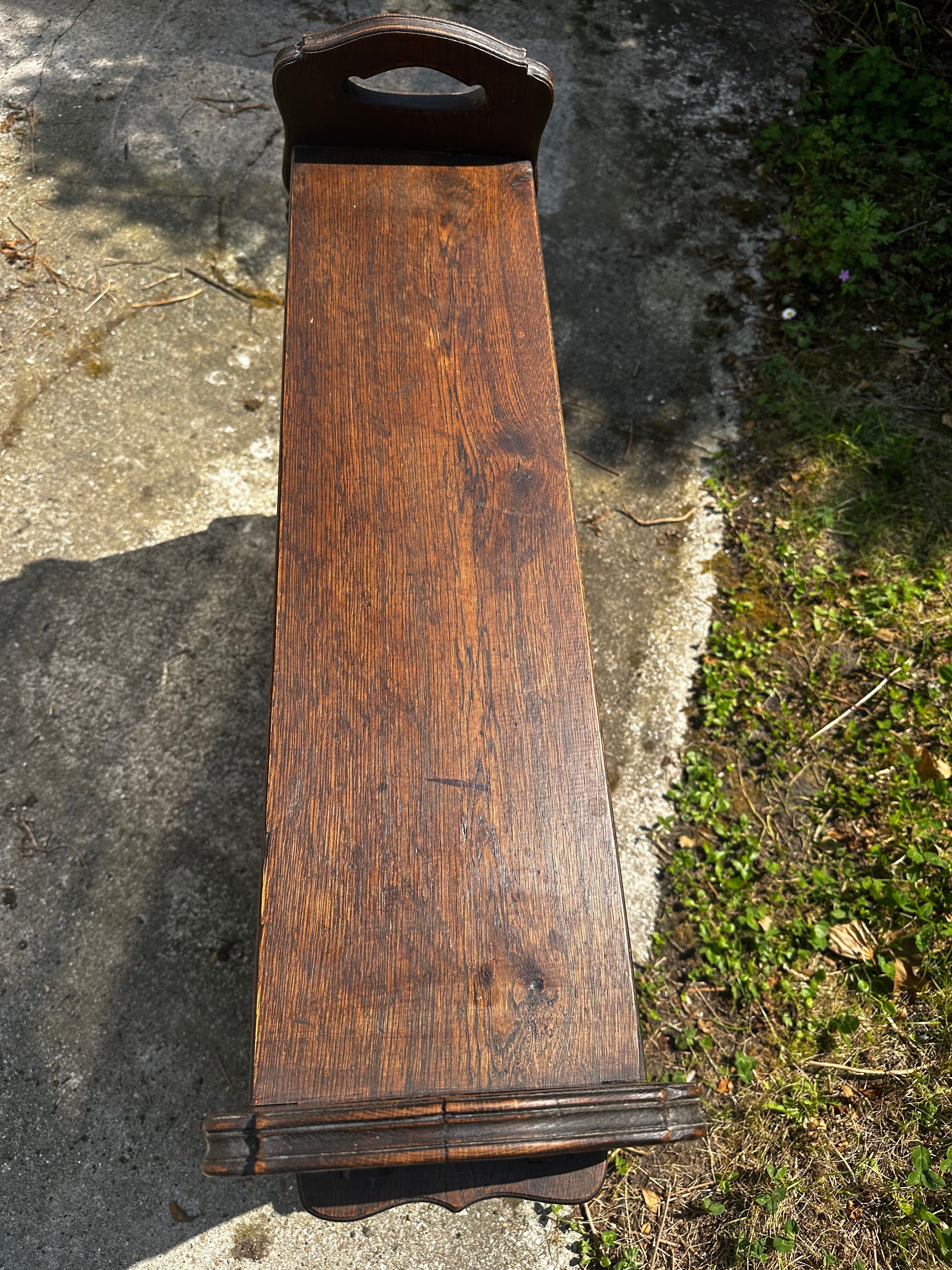 Petit porte-revues / meuble d’appoint en chêne foncé fin 19 e siècle