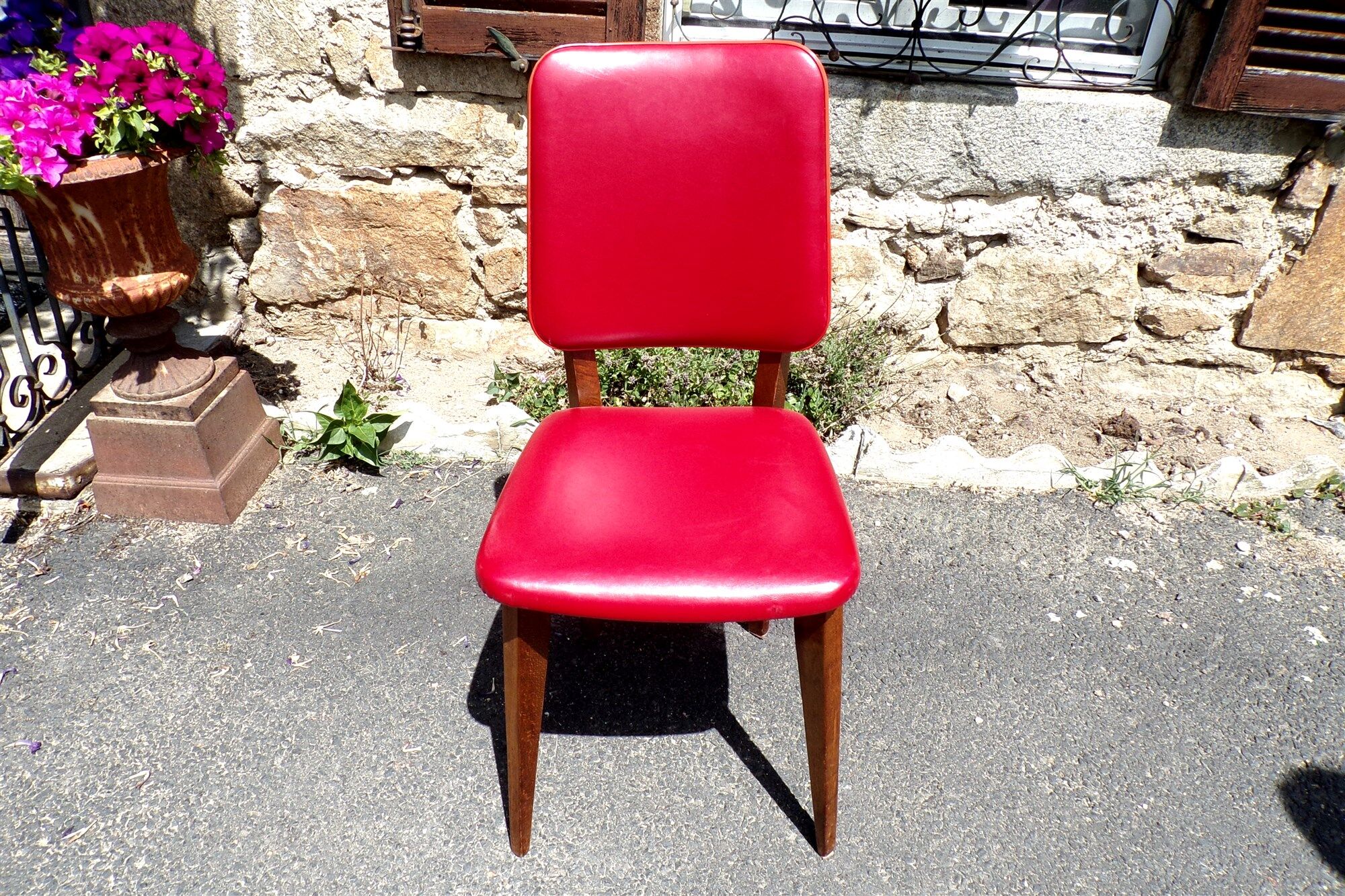 Lot of 6 vintage red skai chairs