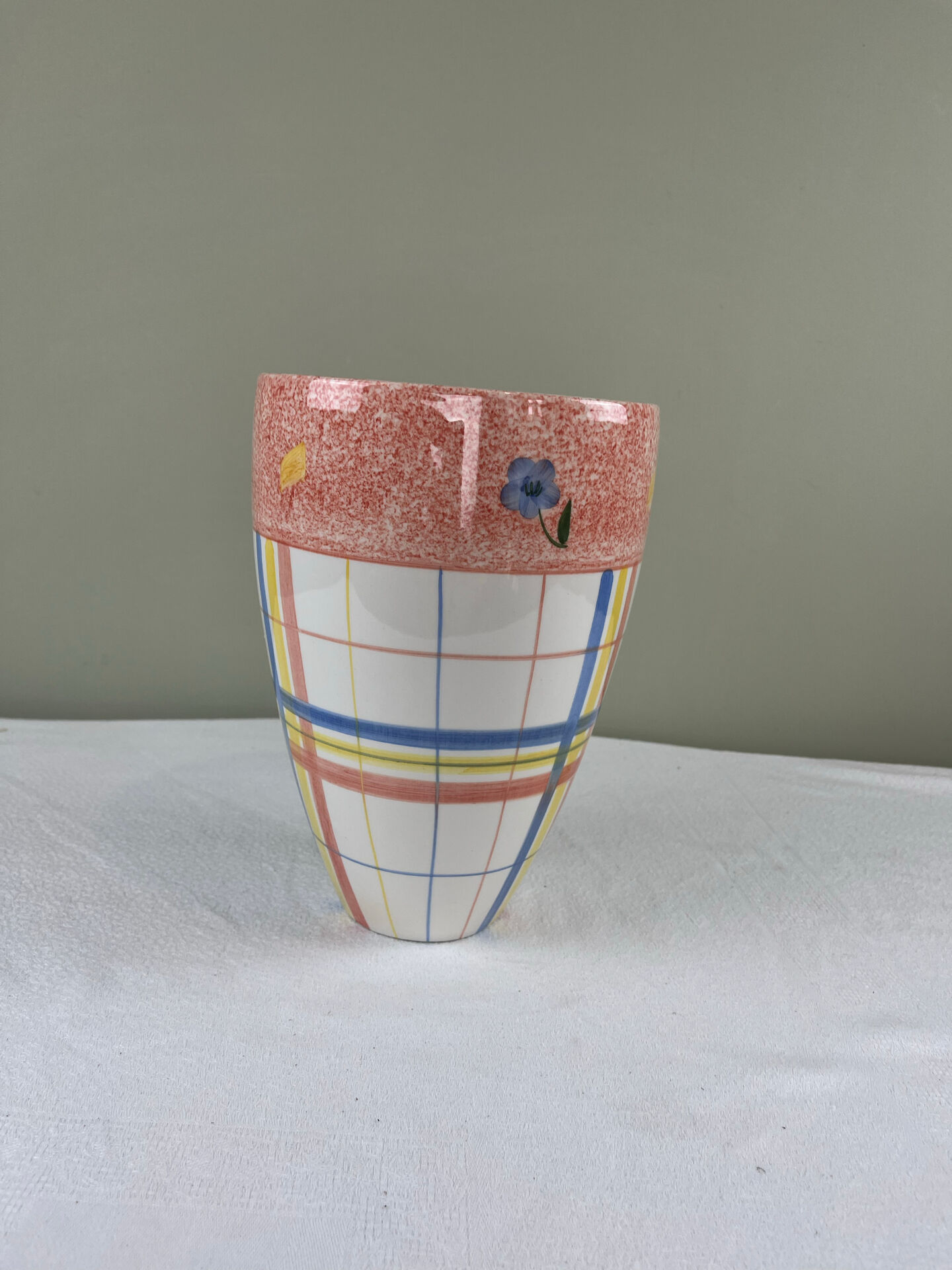 Vase à carreaux vintage