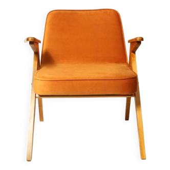Fauteuil moderne tissus orange 1962 design par Chierowski design moderne milieu du siècle