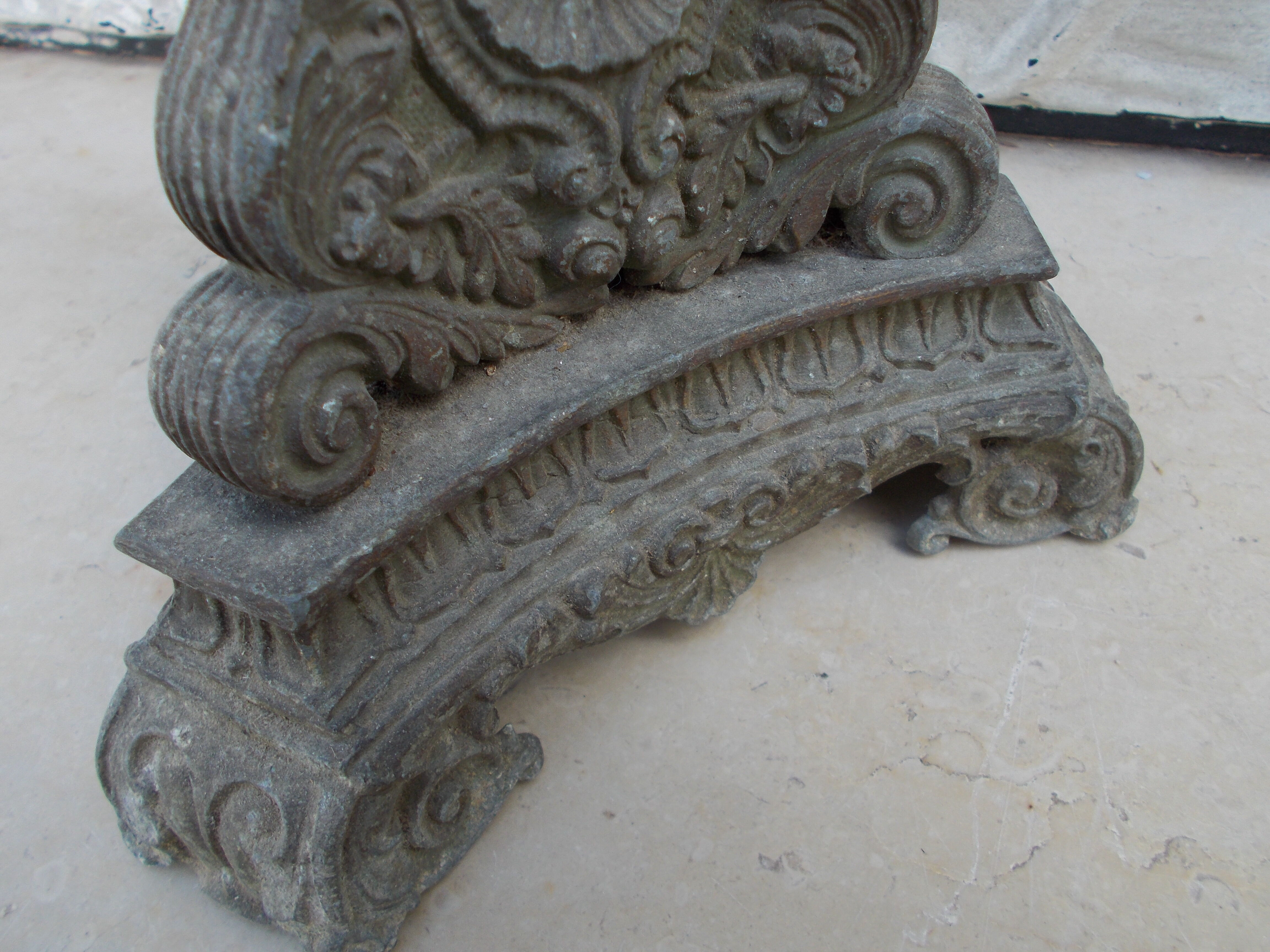 Bougeoir ancien putto regule