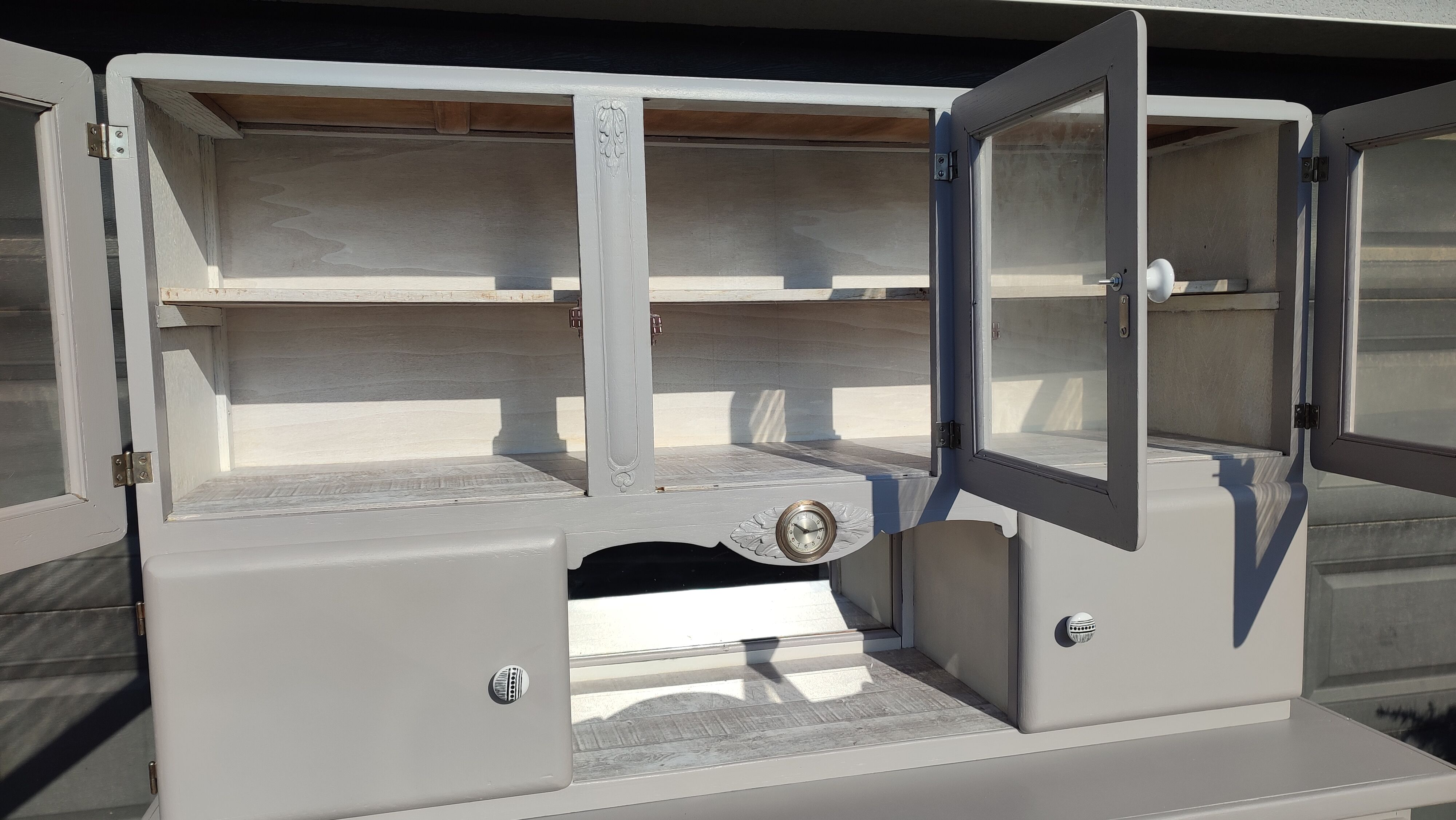 Vintage buffet year 50