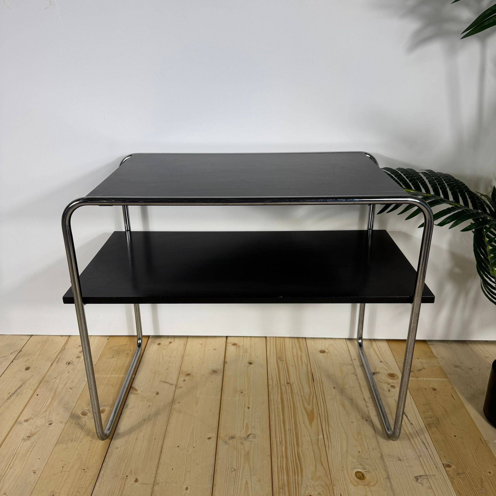 Table basse Bauhaus à deux niveaux par Marcel Breuer pour Thonet